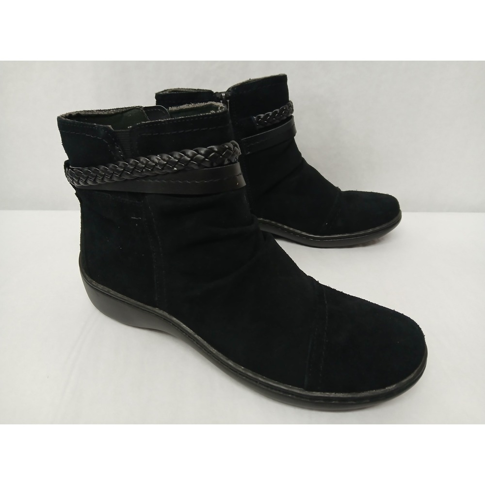 Clarks Women's Cora‎ Braid Black Suede Ankle Boots 26162006 Size 7.5M